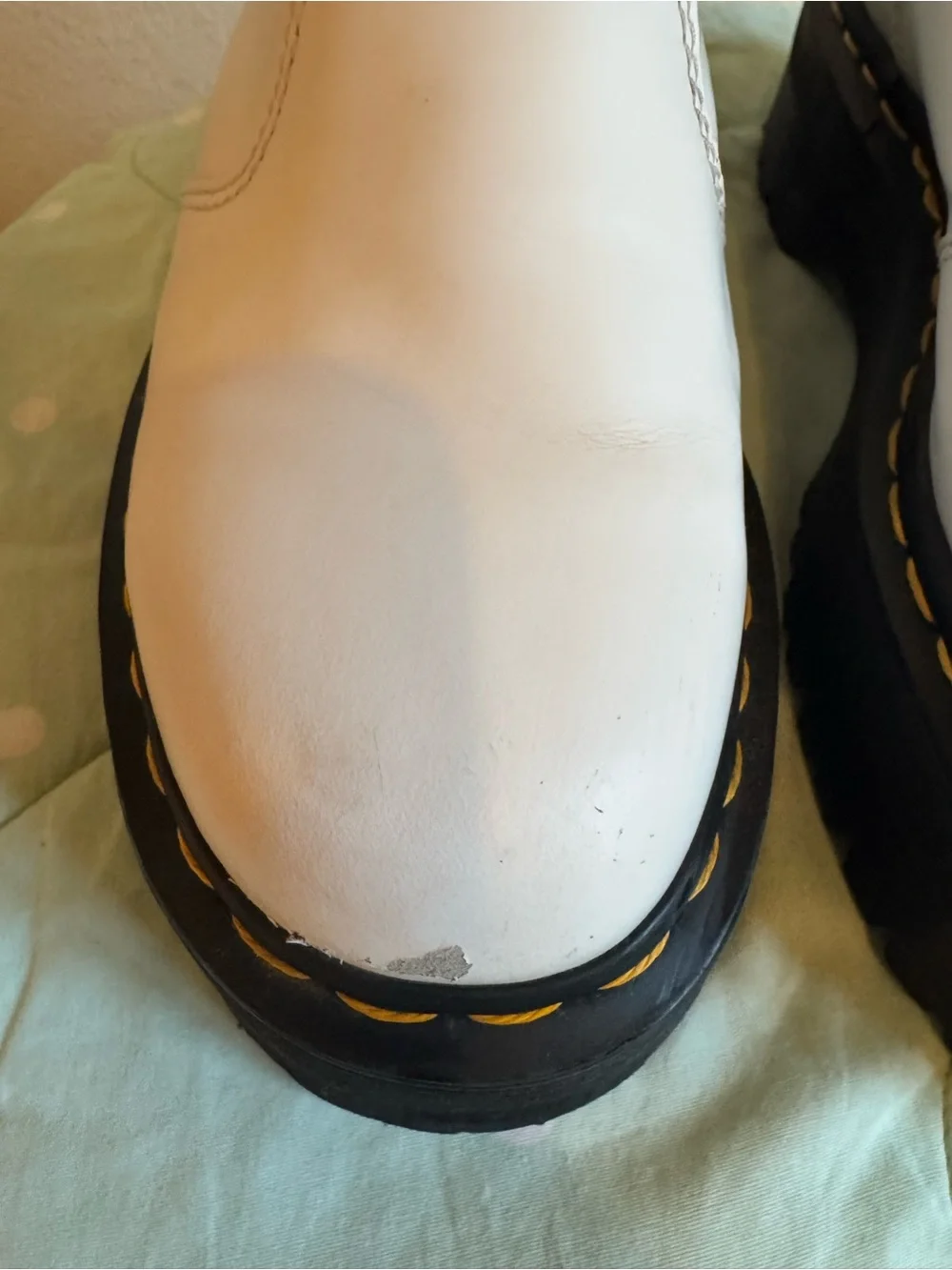 Dr. Martens 2976 Quad Chelsea boots in white, platform sole size 7